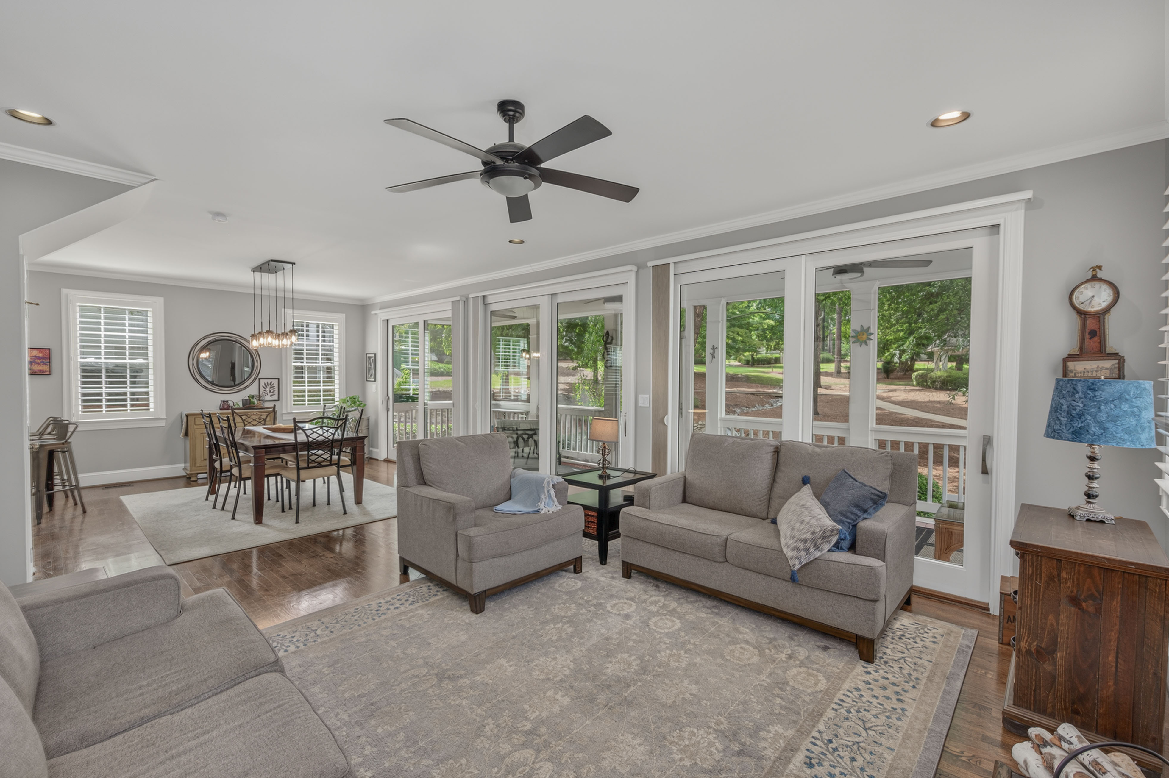 1040 Village Loop image 7